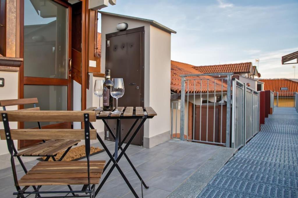 Charming 2.5Room Flat In Center Of Monforte D'Alba Eksteriør billede
