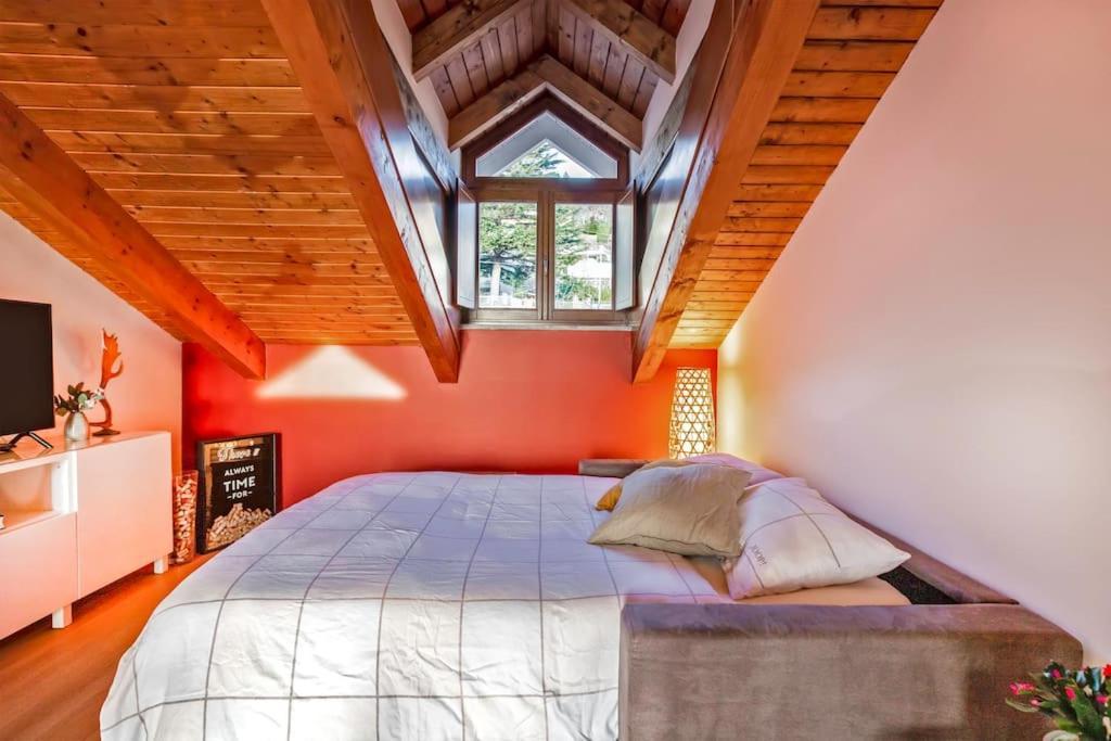 Charming 2.5Room Flat In Center Of Monforte D'Alba Eksteriør billede